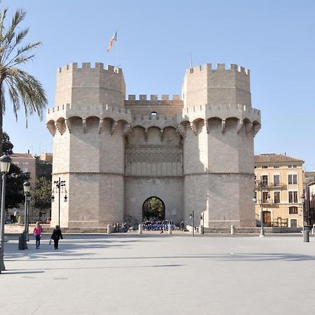 Travel Habitat Ave Sorolla Suites Valencia Exterior foto